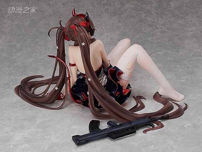 《少女前线》97式 魔女格莱特Ver.手办开始预约插图3爱奇漫
