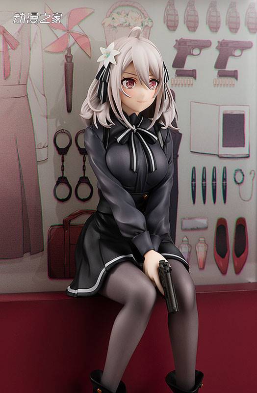 KADOKAWA《间谍教室》原作版花园莉莉1/7比例手办插图11爱奇漫