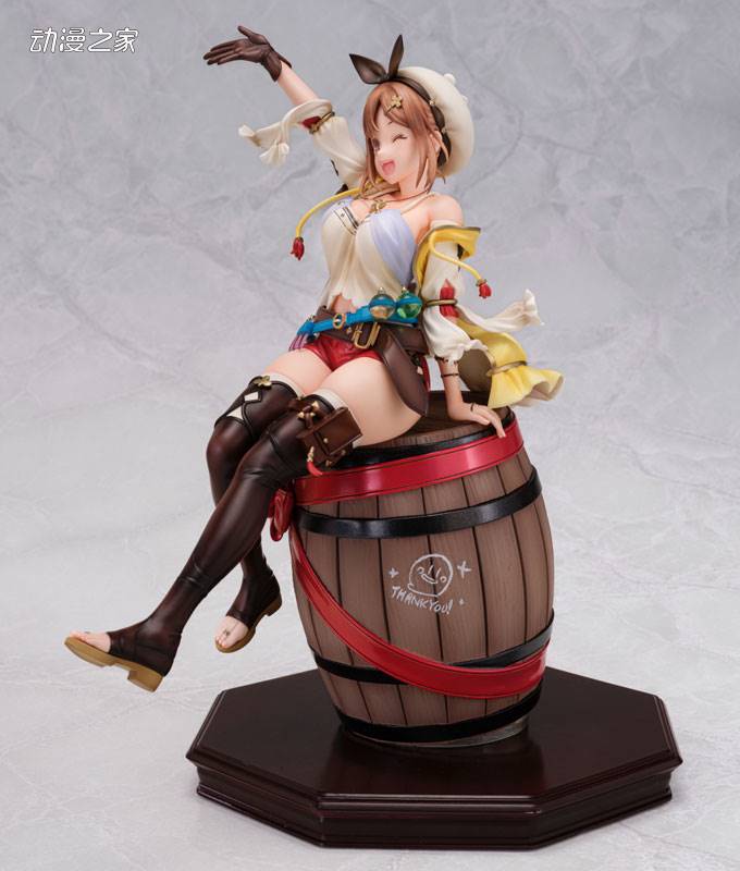 amiami《莱莎的炼金工房》莱莎系列25周年纪念版手办插图5爱奇漫
