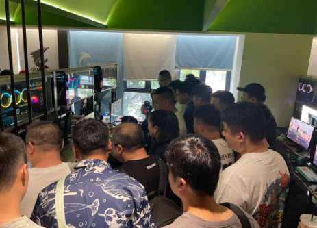 《街头篮球》SFSA地区赛完美收官 力gai扣翻全场逆袭夺冠插图3爱奇漫