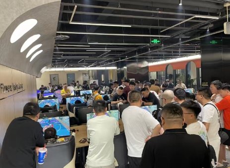 《街头篮球》SFSA地区赛完美收官 力gai扣翻全场逆袭夺冠插图1爱奇漫